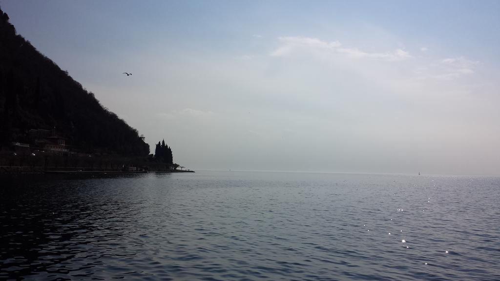 Hotel Garni Capinera Garda  Buitenkant foto
